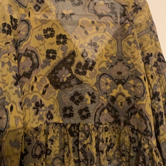 Aritzia Wilfred Silk Blouse - Picture 8 of 8